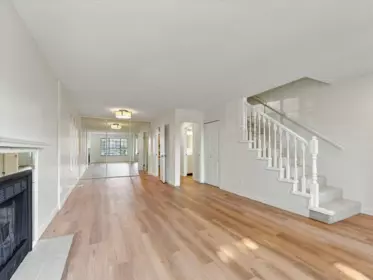 240 E 18th Street, North Vancouver, BC, North vancouver — Half Duplex for sale