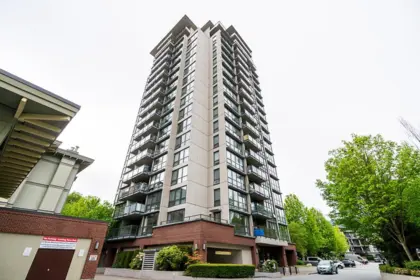1203 2959 Glen Drive, Coquitlam, BC, Coquitlam — Apartment/Condo for sale