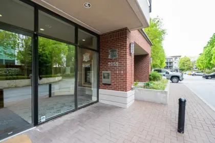 1203 2959 Glen Drive, Coquitlam, BC, Coquitlam — Apartment/Condo for sale