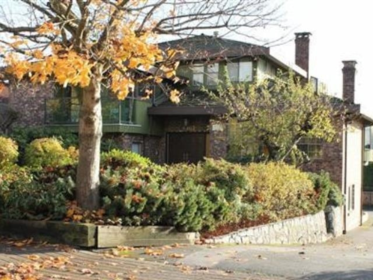 6902 Kitchener Street, Burnaby, BC, Burnaby — Single Family Residence for sale