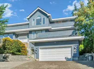 456 Montroyal Boulevard, North Vancouver, BC, North vancouver — Single Family Residence for sale