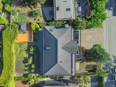 456 Montroyal Boulevard, North Vancouver, BC, North vancouver — Single Family Residence for sale