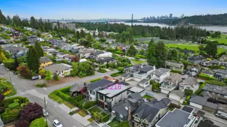 1216 Duchess Avenue, West Vancouver, BC, West vancouver — Single Family Residence for sale