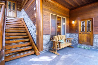 3230 Juniper Place, Whistler, BC, Whistler — Single Family Residence for sale