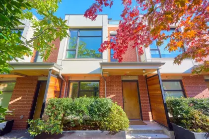 5458 Oak Street, Vancouver, BC, Vancouver — Townhouse for sale