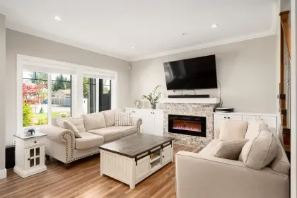 12157 214 Street, Maple Ridge, BC, Maple ridge — Half Duplex for sale