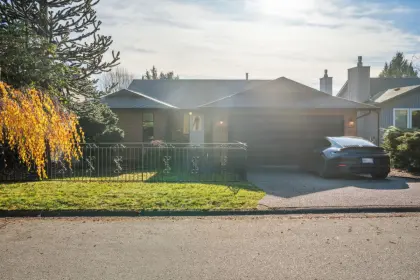 1316 Campion Lane, Port Moody, BC, Port moody — Single Family Residence for sale