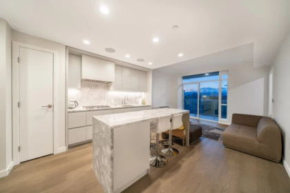 1902 7433 Cambie Street, Vancouver, BC