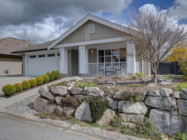 5652 Andres Road, Sechelt, BC, Sechelt — Single Family Residence for sale