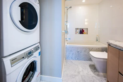 Primary Bathroom Photo of 207 505 W 30th Avenue, Vancouver, BC
