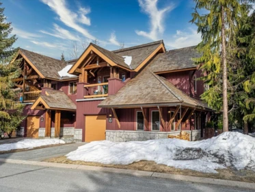 4632 Montebello Place, Whistler, BC, Whistler — Townhouse for sale