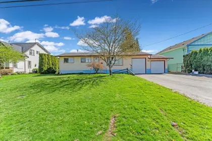 6270 Edson Drive, Chilliwack, BC, Chilliwack — Single Family Residence for sale