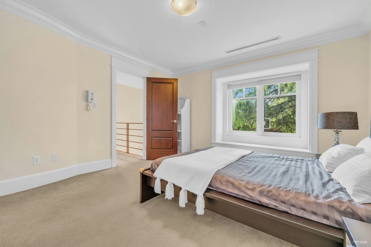 Laundry Room Photo of 6562 Fremlin Street, Vancouver, BC