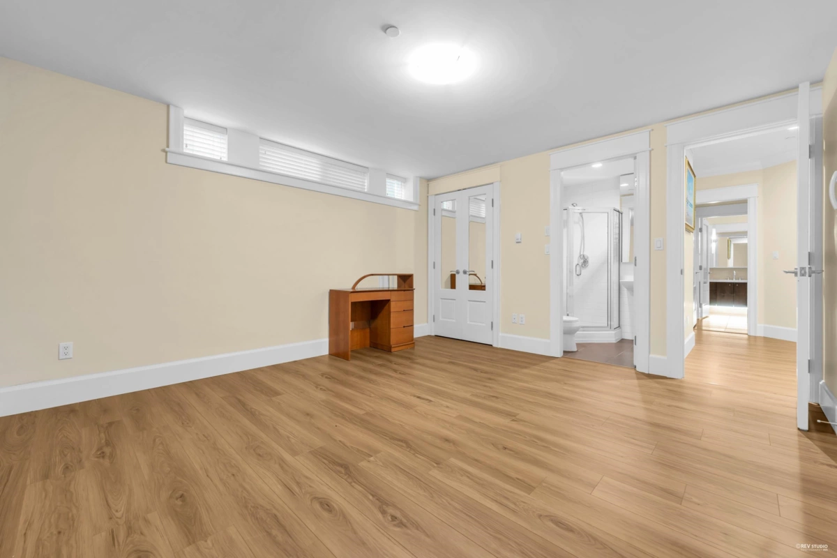 Outdoor Kitchen Photo of 6562 Fremlin Street, Vancouver, BC