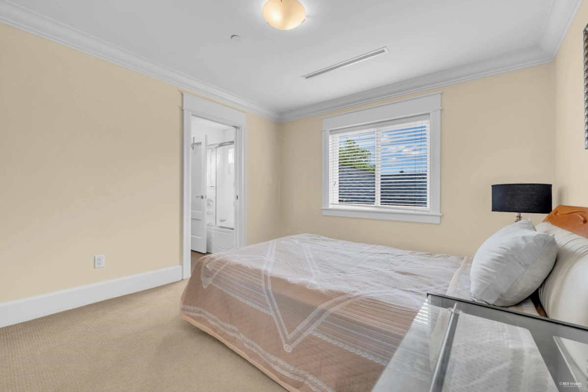 Outdoor Patio Photo of 6562 Fremlin Street, Vancouver, BC