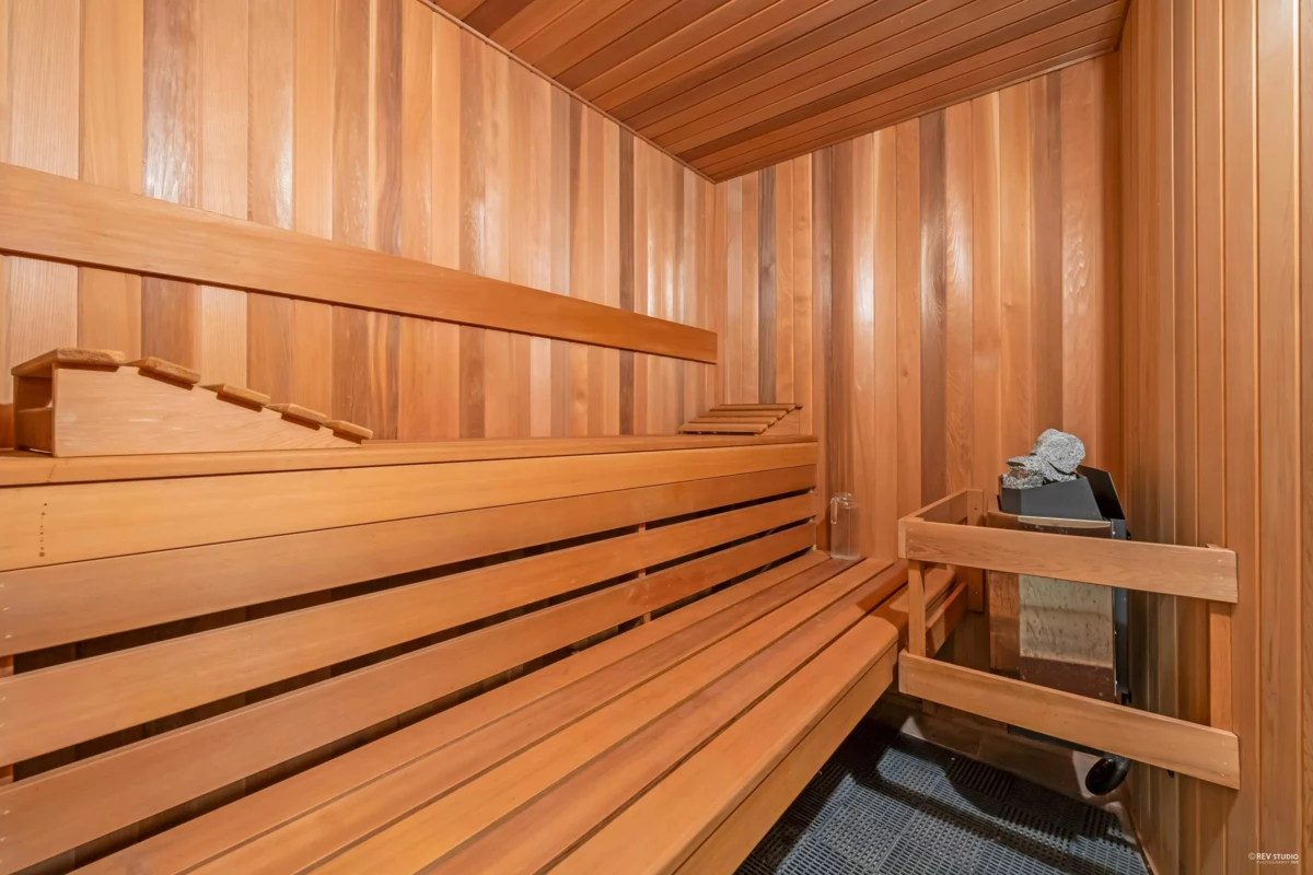 Swimming Pool Photo of 6562 Fremlin Street, Vancouver, BC