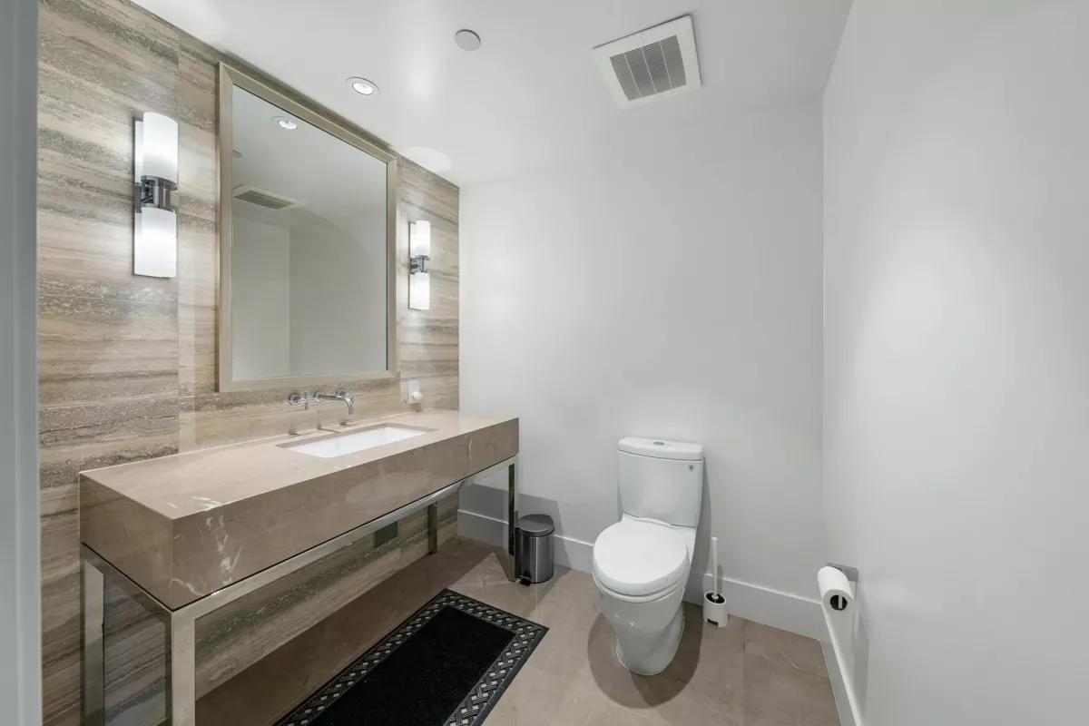 Basement Recreation Room Photo of 4104 667 Howe Street, Vancouver, BC