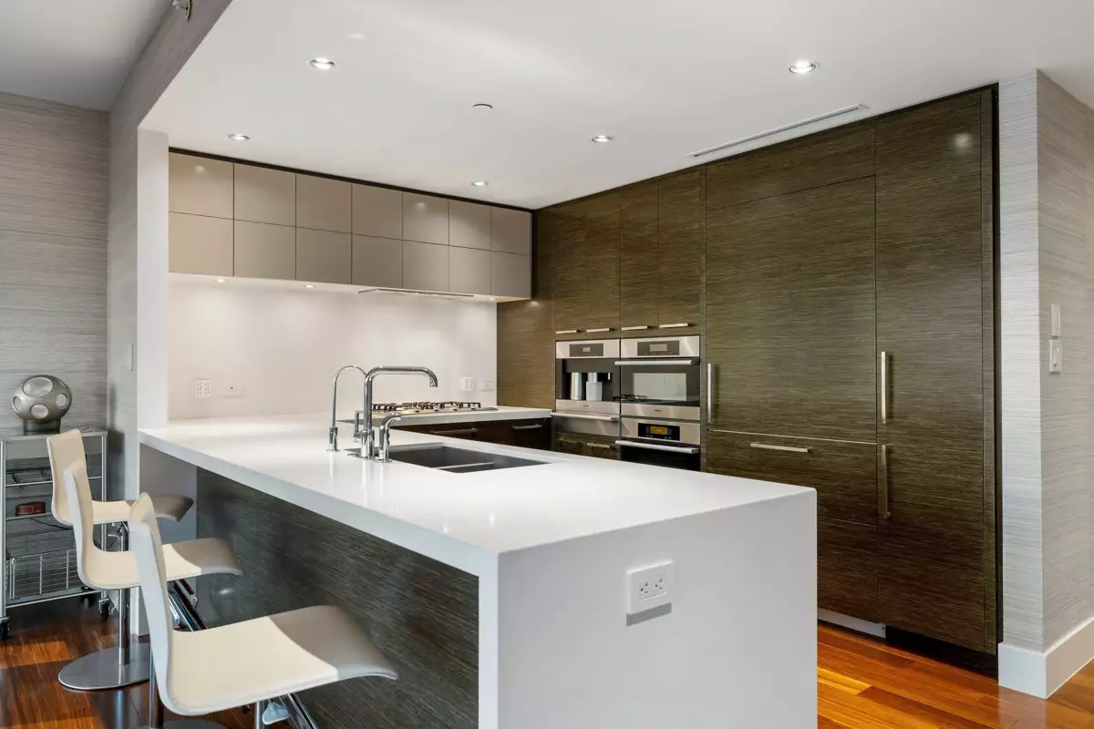 Dining Area Photo of 4104 667 Howe Street, Vancouver, BC