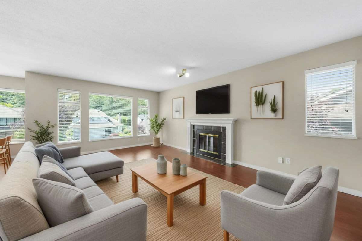 Dining Area Photo of 35351 Sandy Hill Road, Abbotsford, BC
