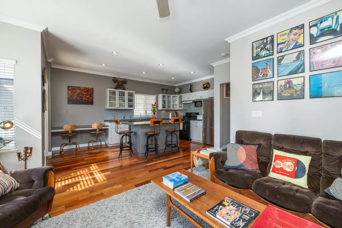 Dining Area Photo of 36218 S Auguston Parkway, Abbotsford, BC