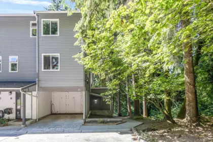 17 1240 Falcon Drive, Coquitlam, BC, Coquitlam — Townhouse for sale