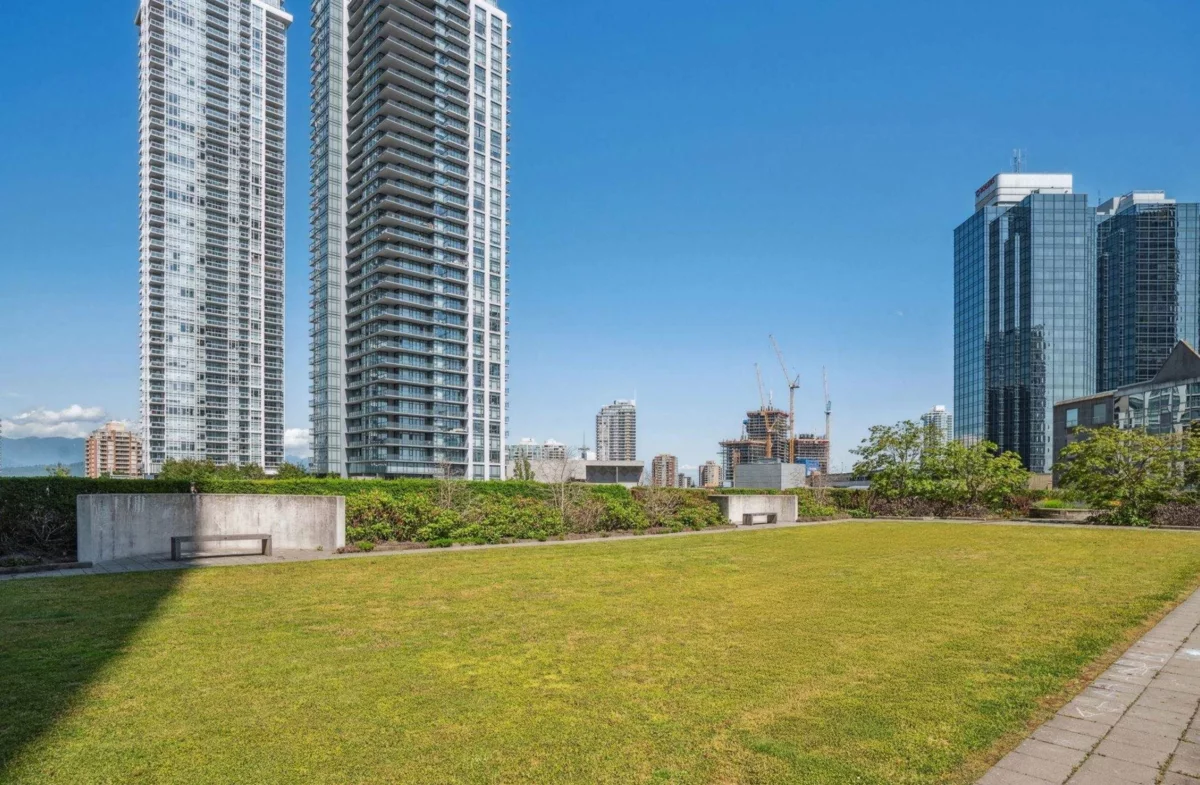 Breakfast Nook Photo of 404 6240 Mckay Avenue, Burnaby, BC