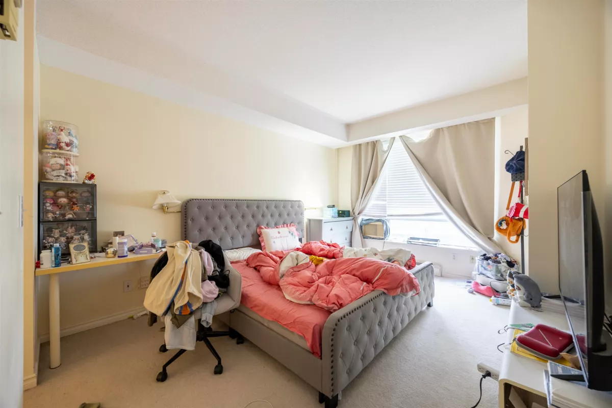 Guest Bathroom Photo of 404 6240 Mckay Avenue, Burnaby, BC