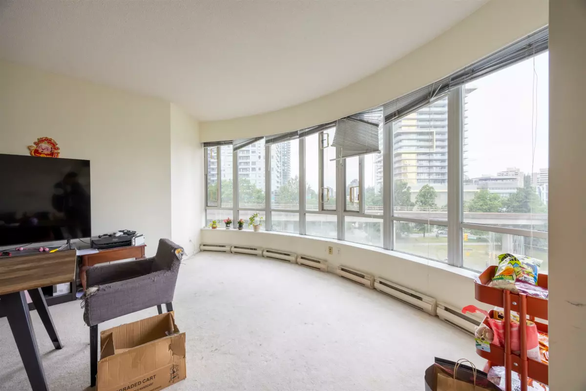 Laundry Room Photo of 404 6240 Mckay Avenue, Burnaby, BC