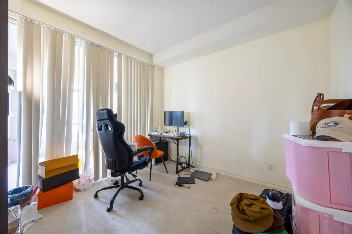 Powder Room Photo of 404 6240 Mckay Avenue, Burnaby, BC