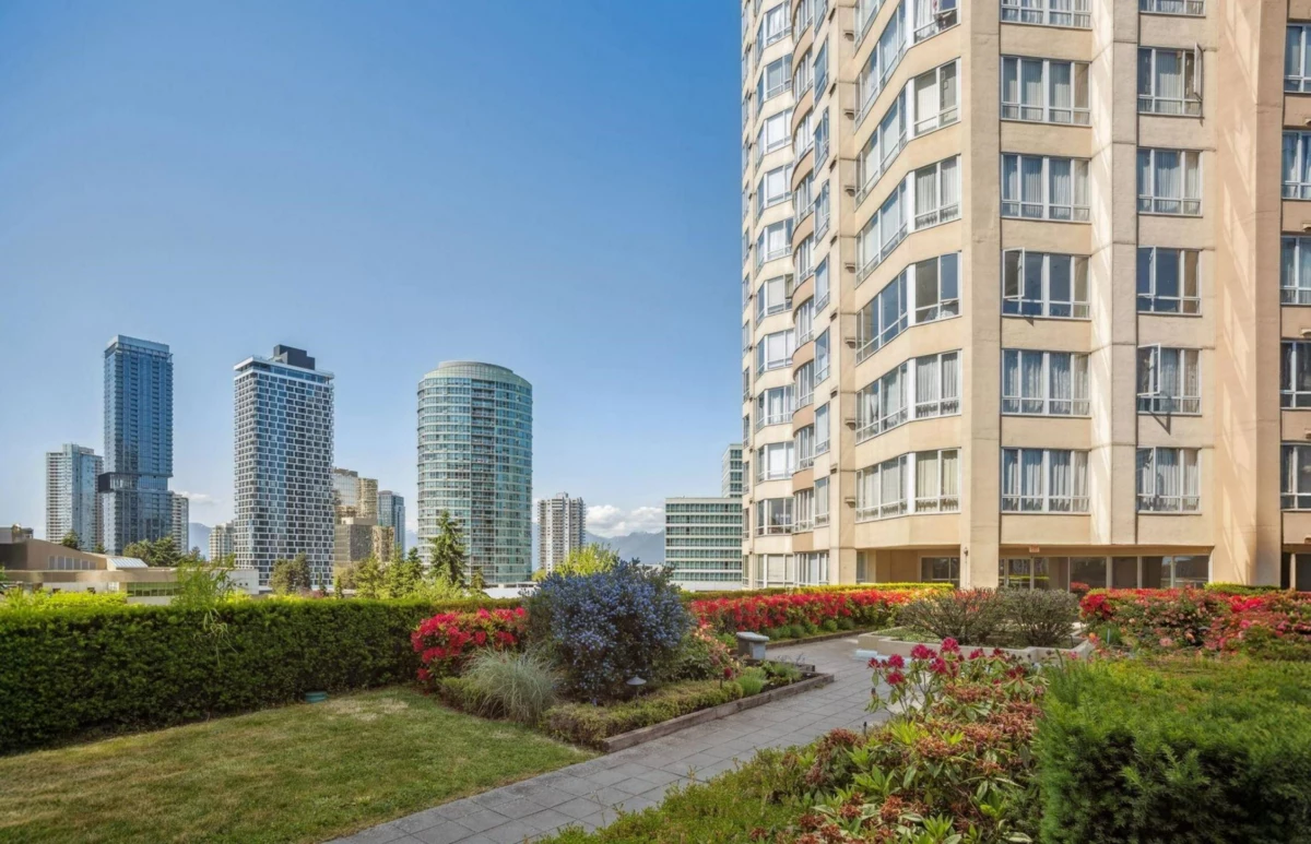 Primary Bedroom Photo of 404 6240 Mckay Avenue, Burnaby, BC