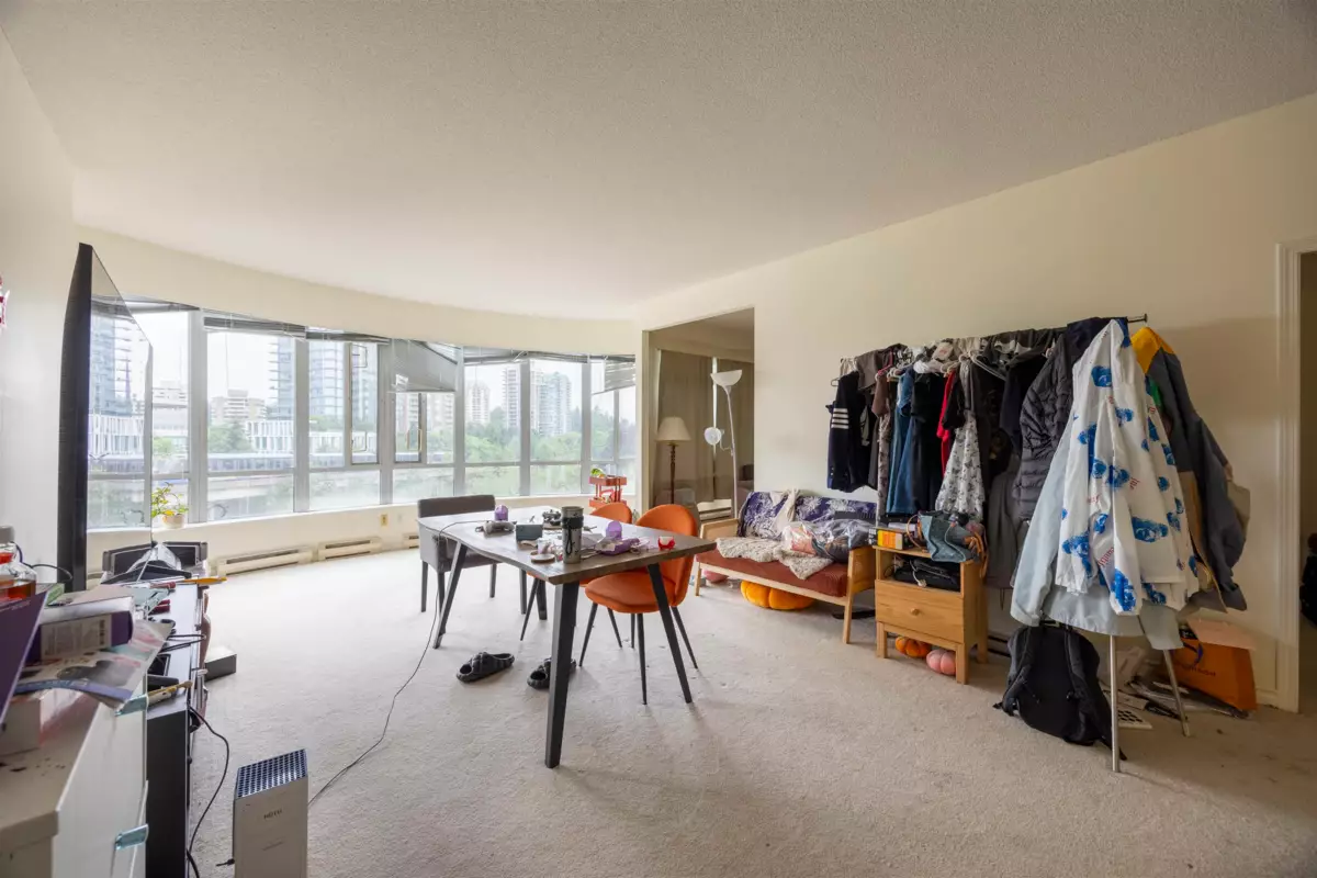 Walk-In Closet Photo of 404 6240 Mckay Avenue, Burnaby, BC