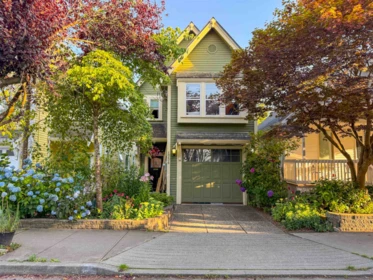 1734 E 4th Avenue, Vancouver, BC, Vancouver — Single Family Residence for sale