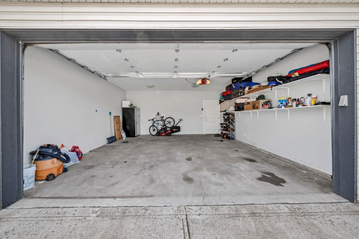Garage Interior Photo of 14039 59a Avenue, Surrey, BC