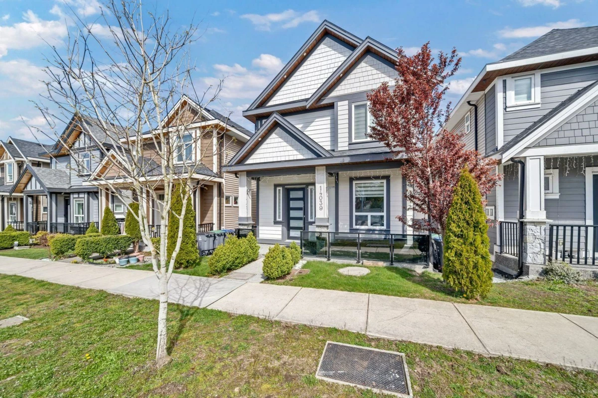 Outdoor Deck Photo of 14039 59a Avenue, Surrey, BC