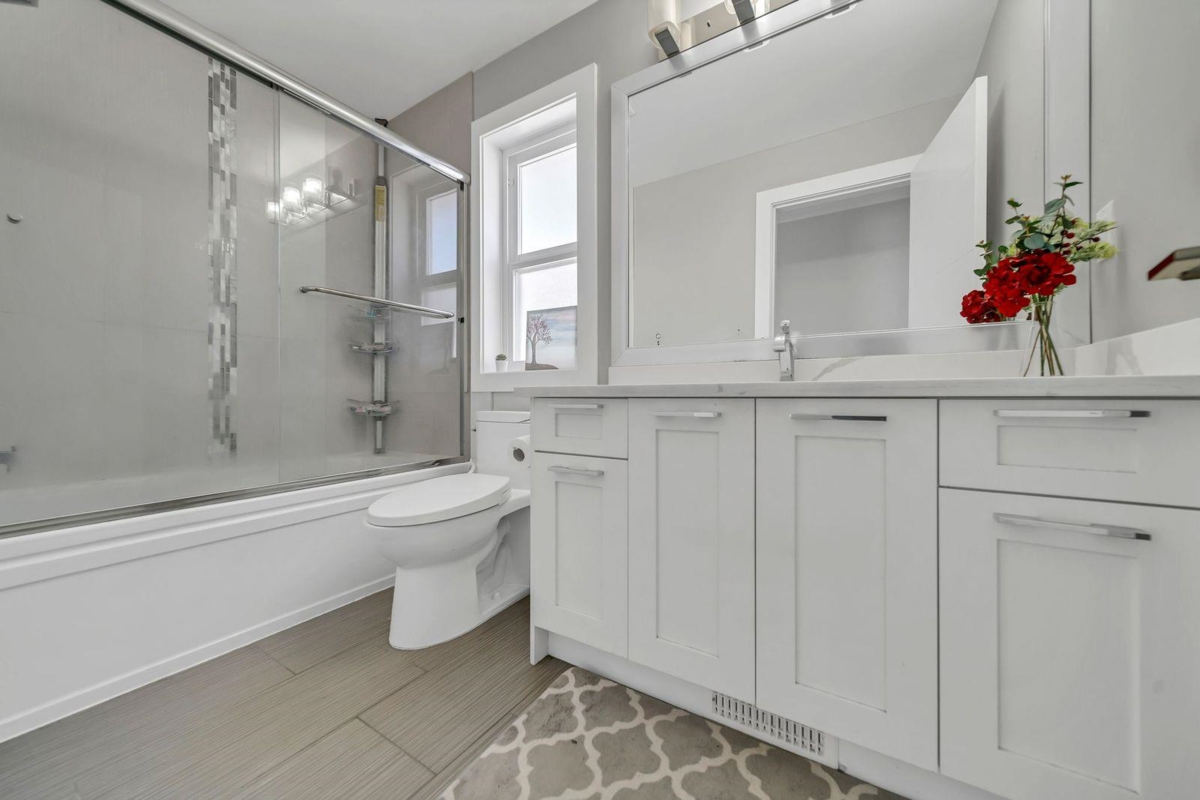 Powder Room Photo of 14039 59a Avenue, Surrey, BC