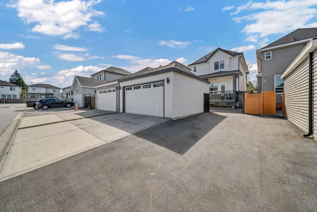 Staircase Photo of 14039 59a Avenue, Surrey, BC