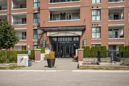 C302 8150 207 Street, Langley, BC, Langley — Apartment/Condo for sale