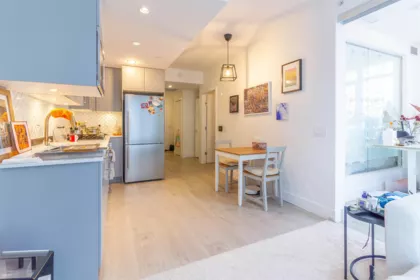 302 2435 Kingsway, Vancouver, BC, Vancouver — Apartment/Condo for sale