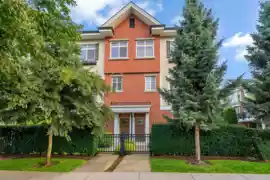 MLS R3034460