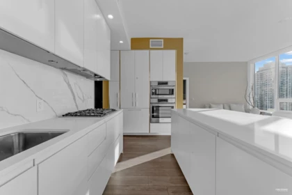 Kitchen Photo of 3204 6463 Silver Avenue, Burnaby, BC