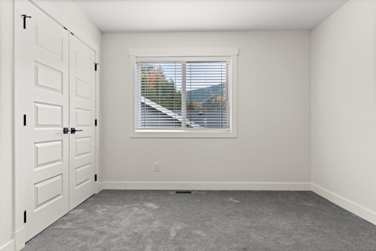 Hot Tub / Spa Photo of 96 1880 Columbia Valley Road, Cultus Lake, BC