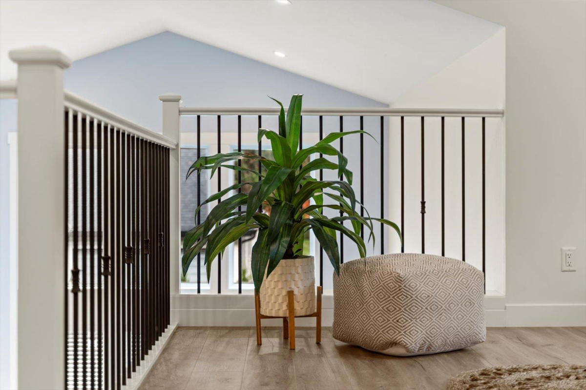 Outdoor Deck Photo of 96 1880 Columbia Valley Road, Cultus Lake, BC