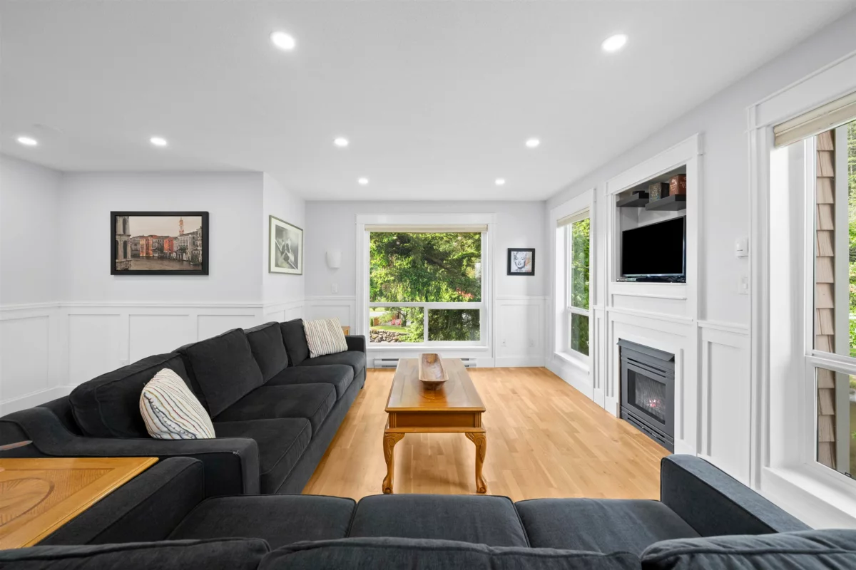 Bedroom 2 Photo of 305 170 Cedar Avenue, Harrison Hot Springs, BC