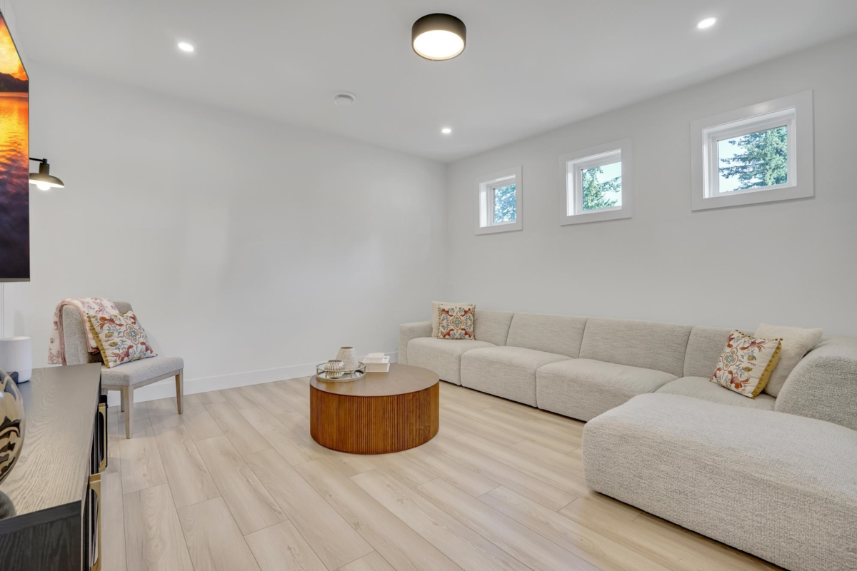 Garden / Landscaping Photo of 6175 170 Street, Surrey, BC