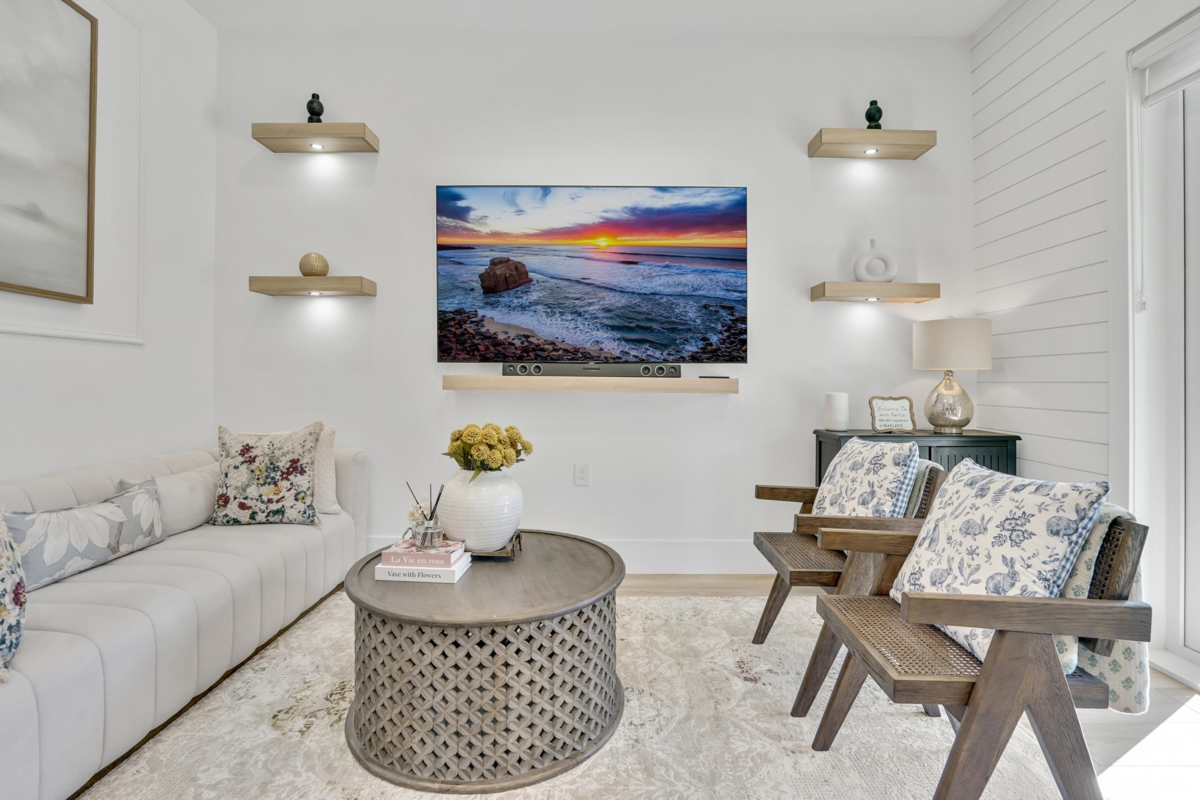 Guest Bathroom Photo of 6175 170 Street, Surrey, BC