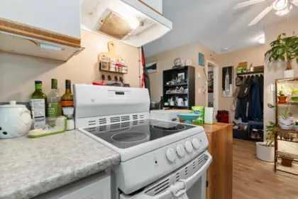 112 9477 Cook Street, Chilliwack, BC, Chilliwack — Apartment/Condo for sale