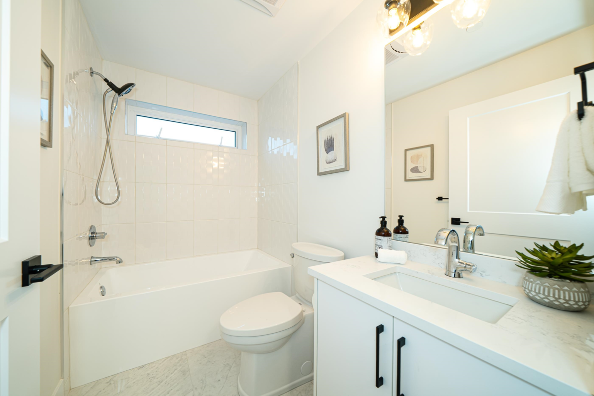 Loft / Bonus Room Photo of 1926 William Street, Vancouver, BC