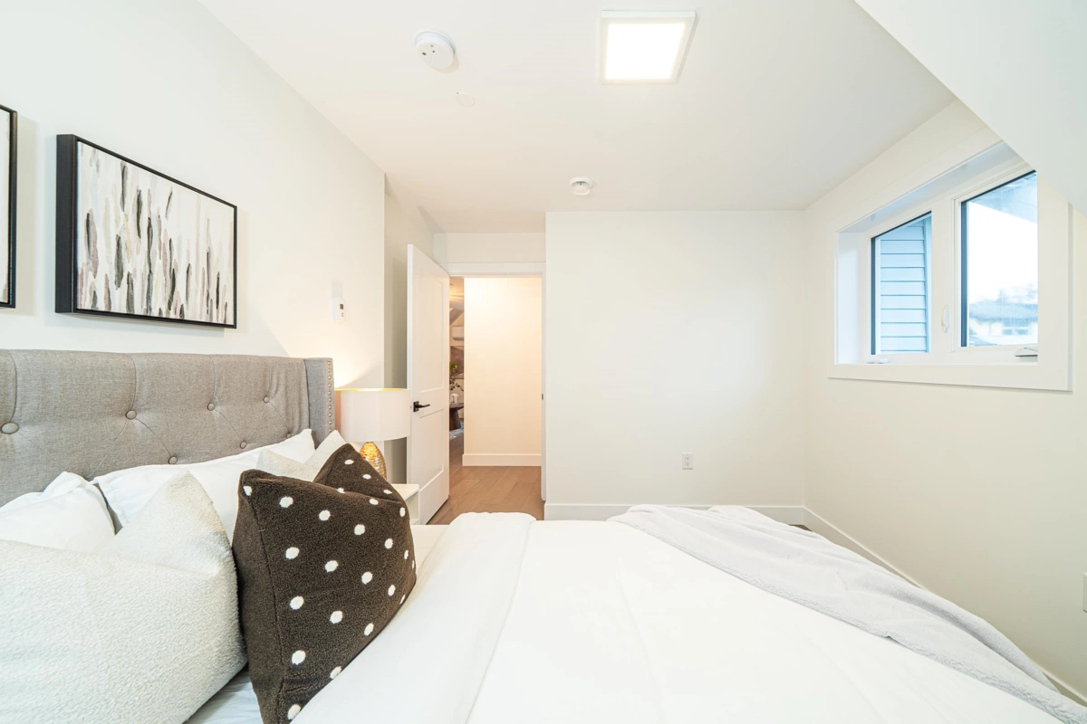 Office / Den Photo of 1926 William Street, Vancouver, BC