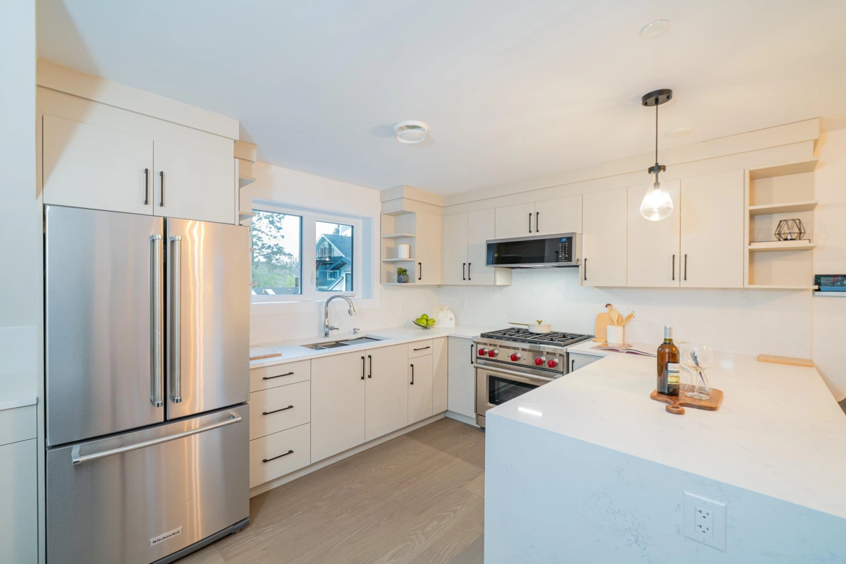 Primary Bathroom Photo of 1926 William Street, Vancouver, BC