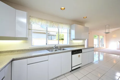 5031 Blundell Road, Richmond, BC, Richmond — Half Duplex for sale